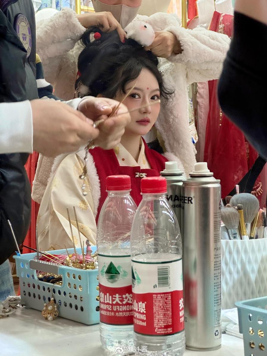 51酱 51酱油光推荐cos作品精选,分享其创意与艺术魅力