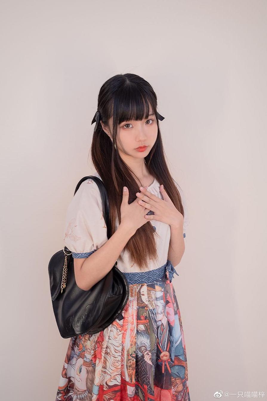 一只喵喵梓的原图pic分享，大家都来看