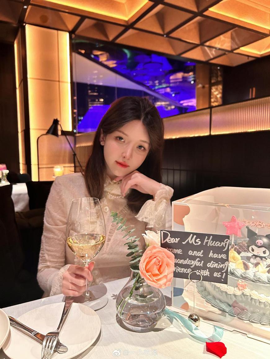 一小央泽 一小央泽几岁了的套图让人惊叹不已,这种创意很难超越