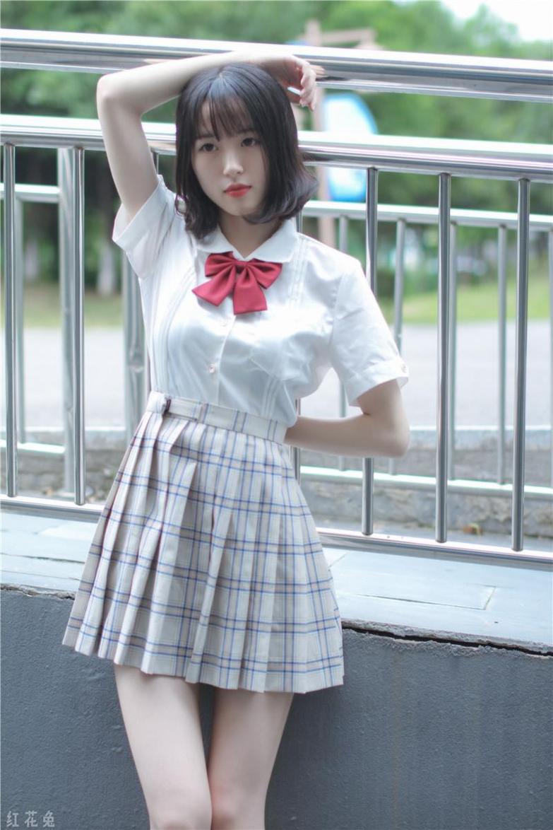 一尾阿梓 一尾阿梓阿园cos新图曝光,萌妹变身法师施展魔法