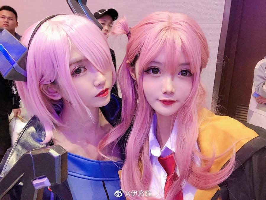 伊珞瞳 极致伊珞瞳动感光波集,带你进入异世界