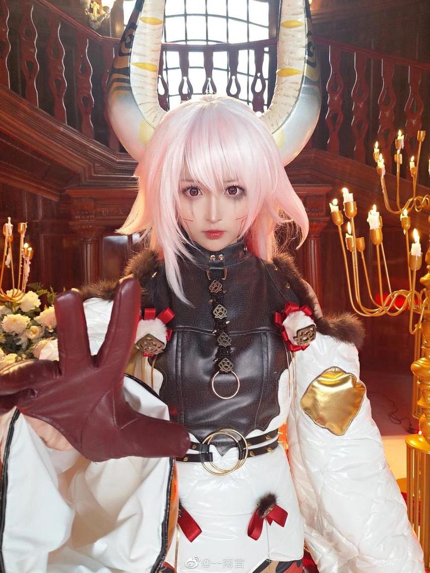 南宫cos 南宫cos秀:原图重现经典cos