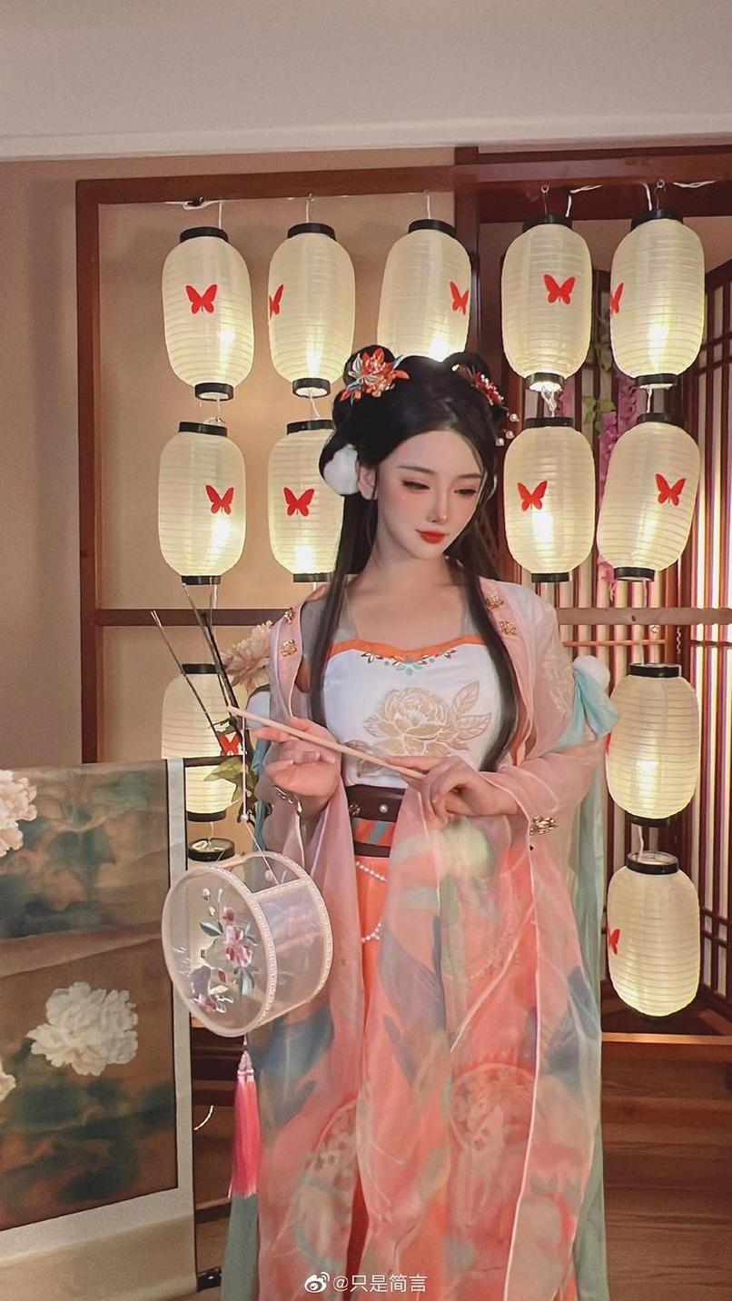 只是简言 只是简言cos百度网盘分享新作品:梦想拍摄图包