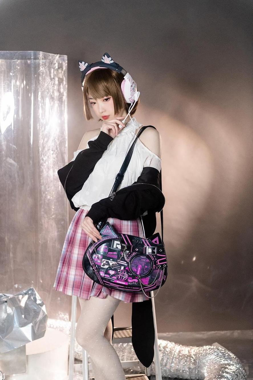 妖少youichi 艺术美学的赏析,从妖少youichi年龄的照片谈起