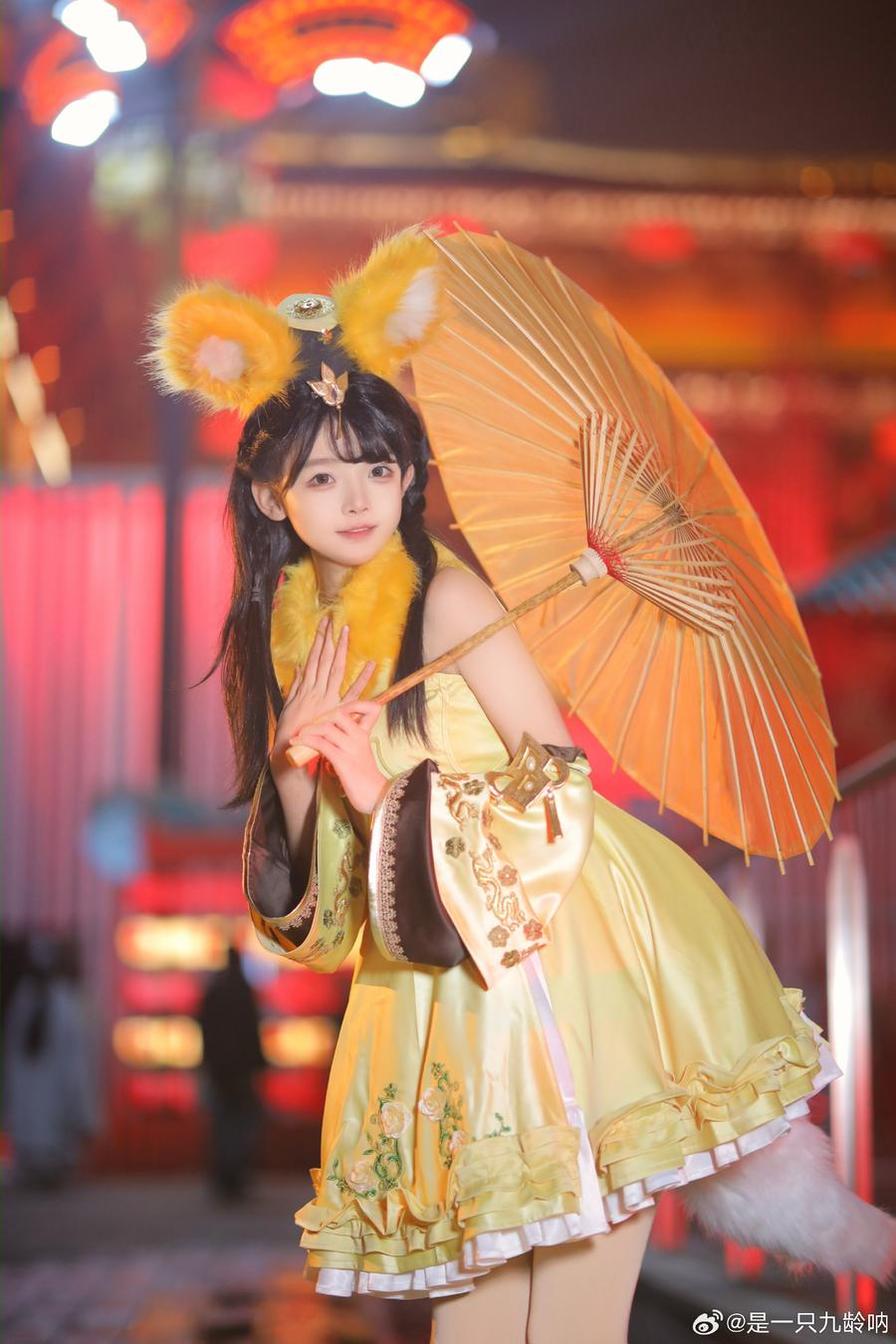 是一只九龄 是一只九龄整容前照片,经典的黑白摄影艺术作品欣赏