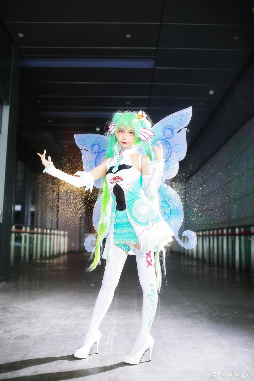 果咩酱 果咩酱角斗原图图包:揭秘激战背后的细节奥秘