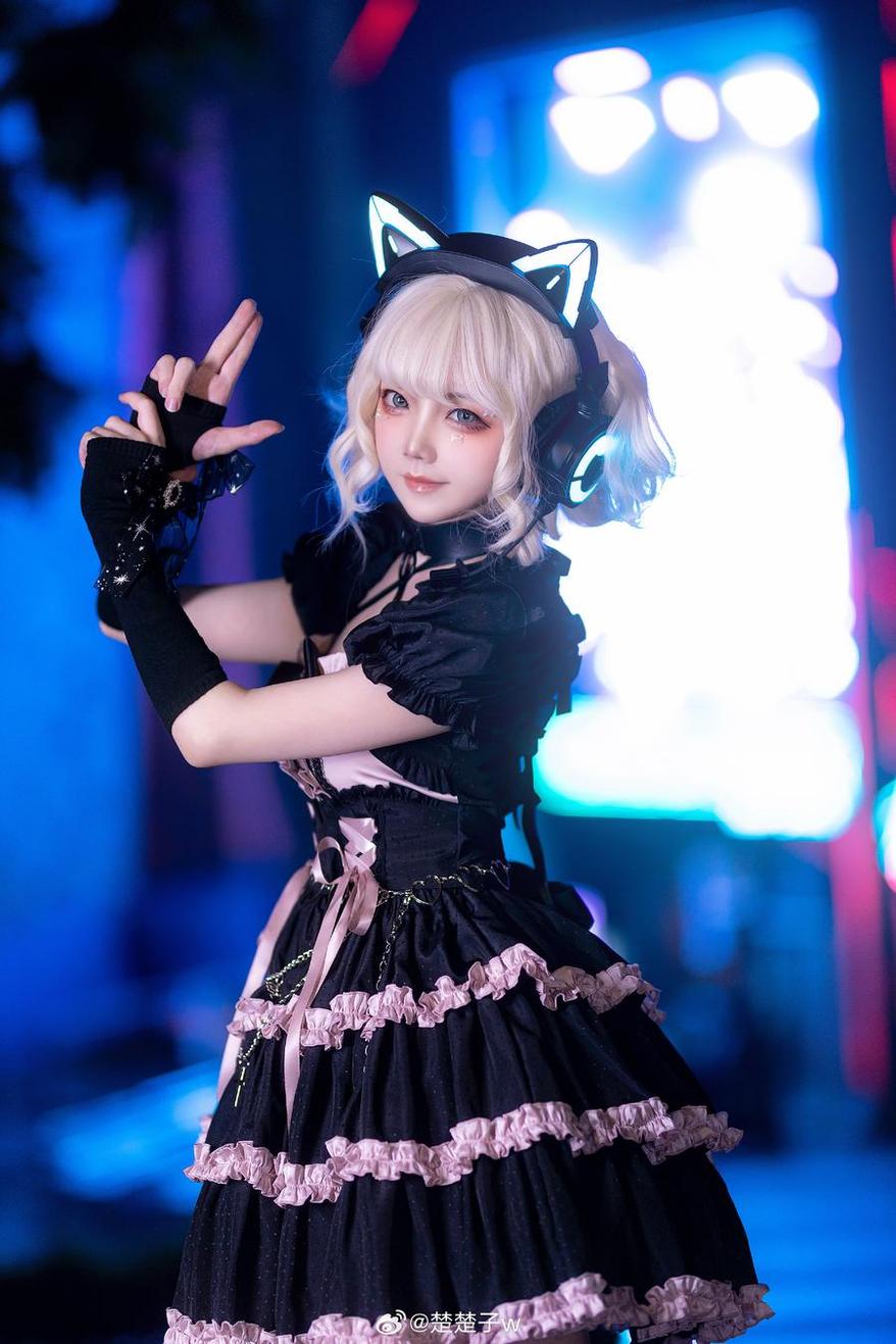 楚楚子 图包中的每张图片,都能感受到楚楚子性别的心意