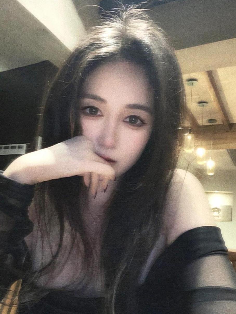 白银81 白银81合集免费:作品之美尽在画廊