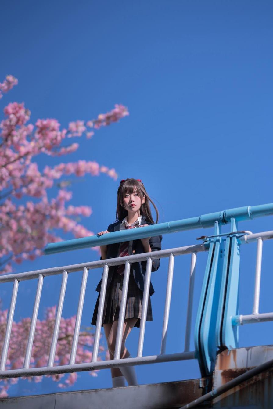 萌芽儿 “亲密接触”萌芽儿百合作品发布