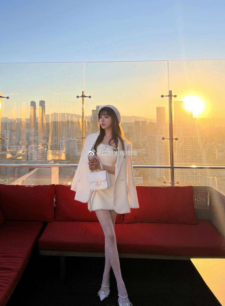 过期米线 一边吃一边看,网红过期米线照片集