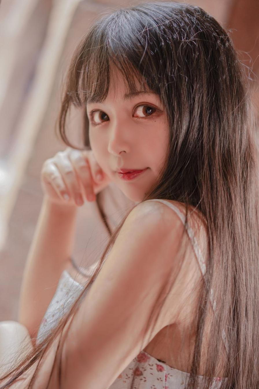 黑猫猫ovo 黑猫猫ovo微博主页照片合集,只为让你感受到美的质感